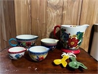 Pioneer woman measuring cups spoons and more