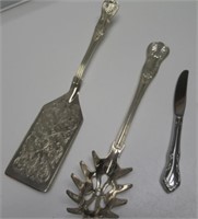 8 PIECES SILVER PLATE SERVING UTENSILS INCLUDING