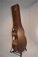 Ca. 1950 Gibson large body guitar case for an ES-1