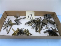 Flat of Misc. Skeleton Keys, (3) Pad Locks w/