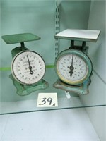 Eveready & Montgomery Wards Vintage Kitchen Scales
