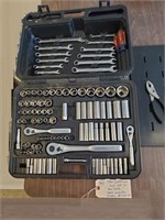 Sears Craftsman 100+pc tool set & case