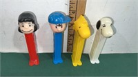 Vintage Footed PEZ ‘The Peanuts Gang’ Dispenser