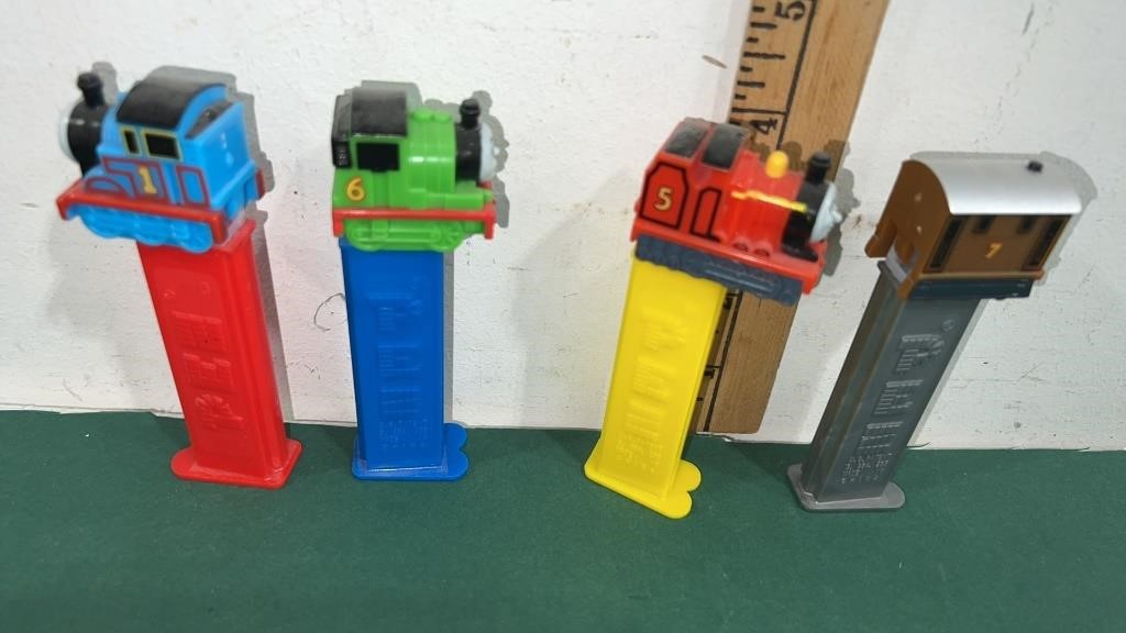LARGE RARE PEZ COLLECTION AND COIN BANKS.