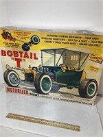Ford Bobtail T motorized giant model kit