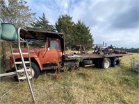 1977 Loadstar Int'l Truck Tandem Dual Axles 24ft B