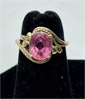 14k Ring With Pink Stone - 2.9g - tw