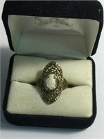 ANTIQUE CARVED SHELL CAMEO RING ~ SIZE 9
