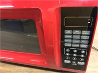 RED MICROWAVE (HARDLY USED)