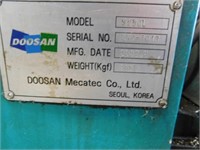 2002 Doosan S550L horizontal lathe
