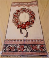Handmade Red & Gray Wreath Wall Hanging Measures 2