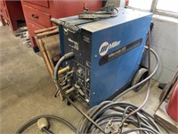 Miller-Matic 200 Power Source Arc and Wire Welder
