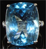Natural 22.75 ct Swiss Blue Topaz Designer Ring