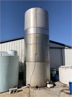 Upright Stainless Steel Water Tank 5000 gal