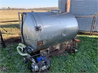 Stainless Steel 500 gal Water Tank
