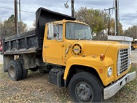 1974 Ford F900 Dump Truck