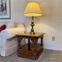 Vintage Wood End Table w/ Brass Lamp