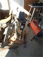 SHOP FOX MORTISING MACHINE WITH 5 BITS WORKS GOOD
