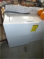 HOT POINT CLOTHES WASHER