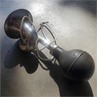 Vintage Air Horn