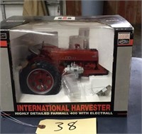 International.Harvester.SpecCast.Farmall.400 with
