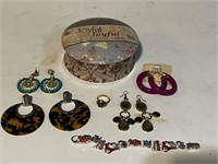Trinket box & costume jewelry