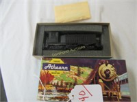 ATHEARN HO 4051 SW1500 DMY UNDECORATED