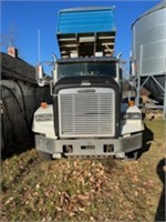 2007 Freightliner Tandem Truck with Western