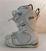 SZ 5 DONNA SNOWBOARDING BOOTS