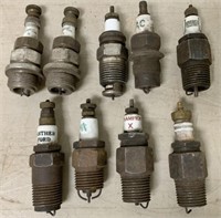 lot of 9 Sparkplugs Champion, Universal, others