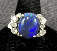 18kt. WHITE-GOLD OPAL/DIAMOND RING