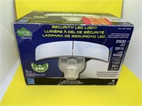 NEW SECURITY LED MOTION ACTIVATED OUTDOOR LIGHT