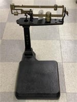 Howe Country Store Countertop Scales