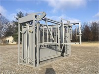 CATTLE SQUEEZE CHUTE WITH PALPATION CAGE