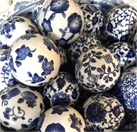 Pedestal w/ blue and white bowl w/ 17 balls