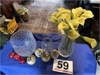 3 glass pieces - vase w/flowers, bowl w/bug decor