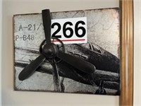 Tin plane sign w/extended propellor