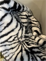 Zebra blanket -7ft x 4ft