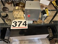 Howard Miller battery operated clock,