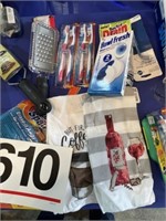 Cleaning products, graters, tin sign, plastic