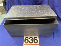 Metal storage box - 11 1/2 "T x 24"W