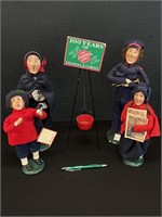 Byers Choice Salvation Army Singers W Bucket