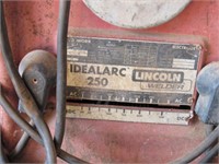 LINCOLN IDEAL ARC 250 WELDER