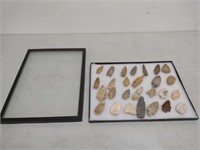27Arrowheads and spearheads in display