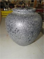 7 1/2" TALL SPECKLED POT