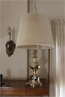 Table Lamp w/ Brass Bottom