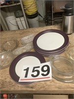 Large plates - 6, reg plates - 3, Pyrex and Anchor