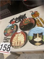 Cat plates, chimes, metal figures and sign