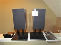 Definitive Technology Speakers Demand D11 /Stands