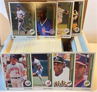 LOT OF 400 1989 UPPER DECK TRADING CARDS
